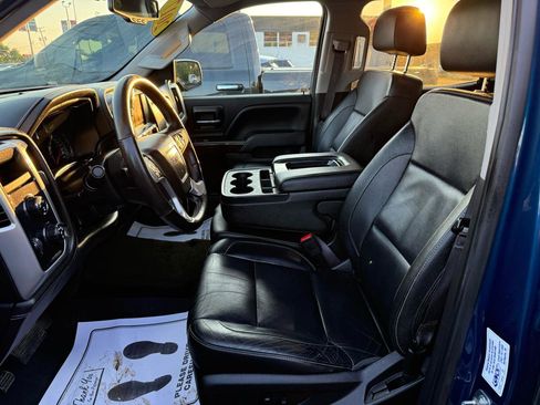 Used 2017 GMC Sierra 1500 SLT w/ SLT Preferred Package image 9