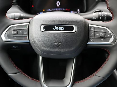 New 2026 Jeep Compass Trailhawk w/ Sun, Sound & Navigation Group AWD/4WD image 21