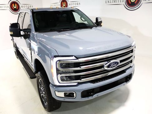 Used 2026 Ford F250 Platinum w/ Platinum Plus Package image 37