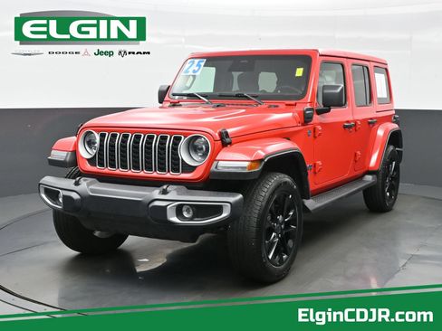 Used 2025 Jeep Wrangler Unlimited Sahara AWD/4WD image 1