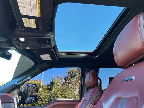 Used 2022 Ford F250 Platinum image 35