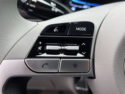 New 2026 Hyundai Elantra SE image 24