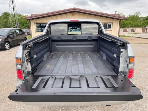 Used 2006 Honda Ridgeline RT image 21