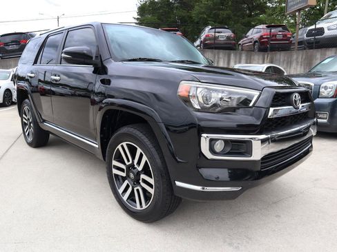 Used 2016 Toyota 4Runner Limited AWD/4WD image 9