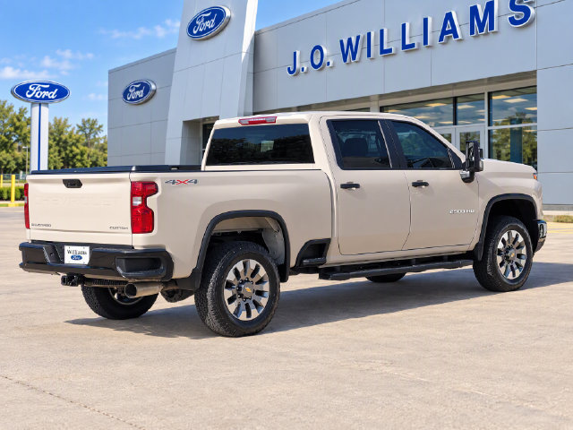 Used 2026 Chevrolet Silverado 2500 Custom w/ Custom Value Package AWD/4WD image 4