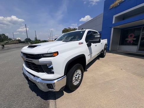 New 2026 Chevrolet Silverado 2500 LT w/ Safety Package AWD/4WD image 1