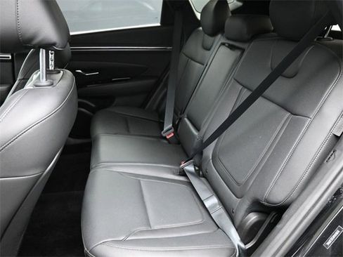 Used 2024 Hyundai Tucson Limited image 18