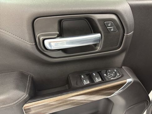 Used 2021 Chevrolet Silverado 1500 LT w/ Convenience Package II RWD image 23
