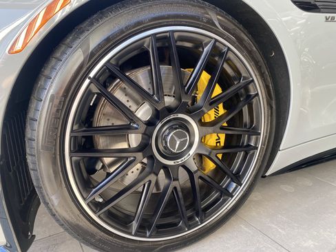 New 2025 Mercedes-Benz SL 63 AMG AMG SL 63 Roadster image 8