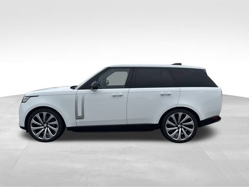 New 2025 Land Rover Range Rover Autobiography AWD/4WD image 2