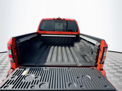 Used 2025 Nissan Frontier Pro-X w/ Pro Convenience Package RWD image 23