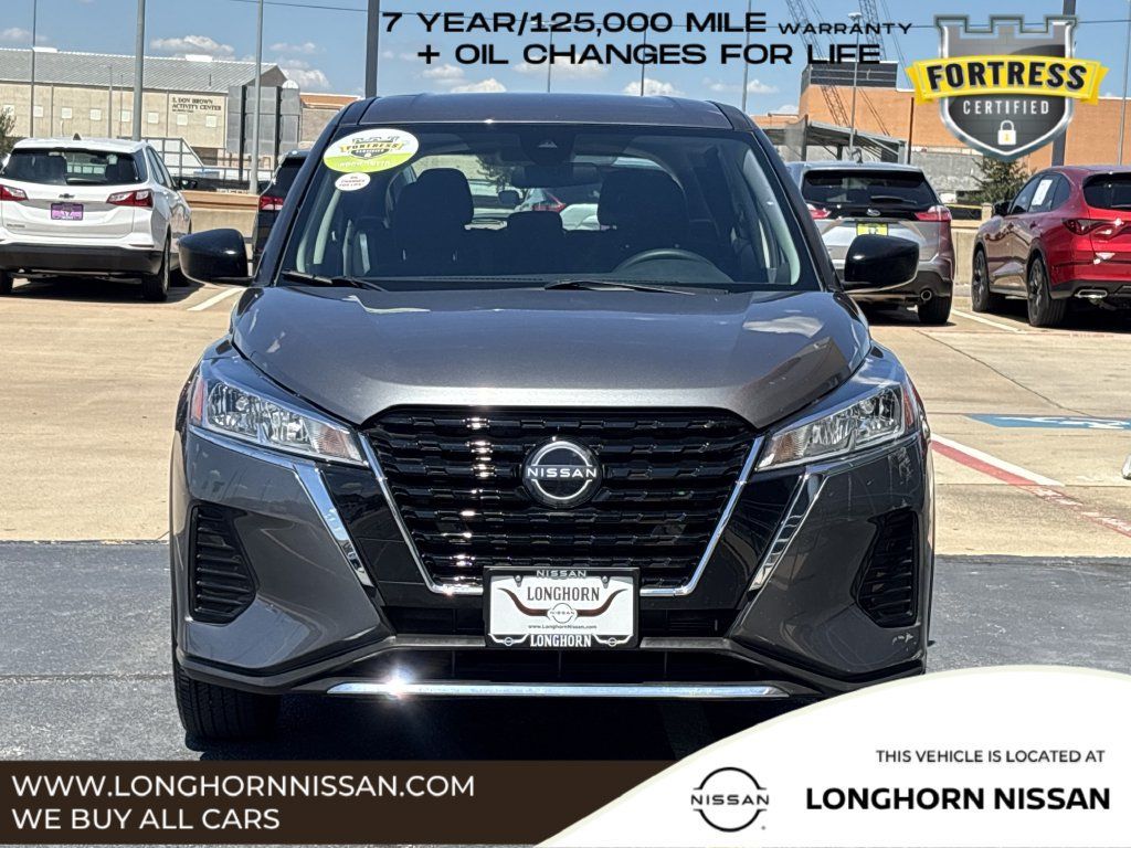 Used 2025 Nissan Kicks Play S FWD image 7