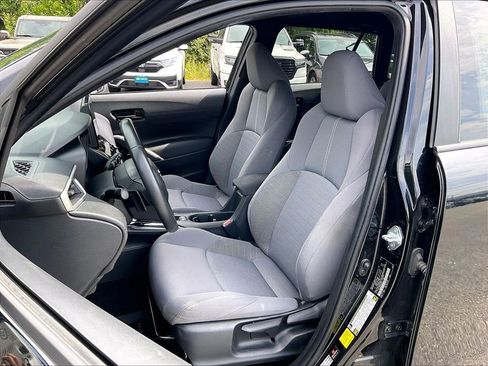 Used 2023 Toyota Corolla Cross AWD Hybrid image 9