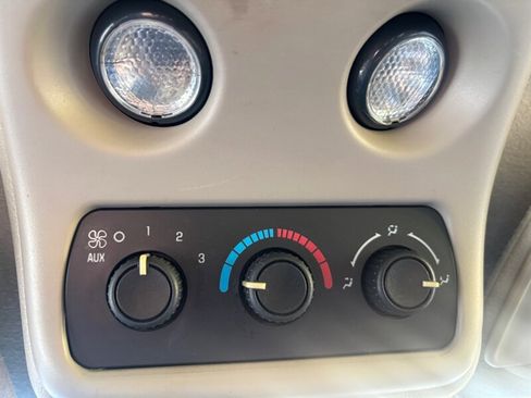 Used 2004 Chevrolet Tahoe LS image 24