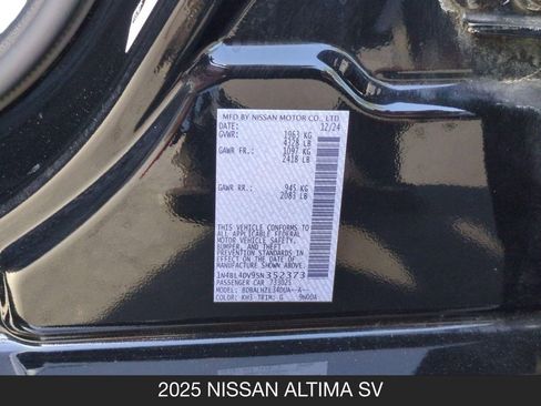 Used 2025 Nissan Altima 2.5 SV FWD image 25