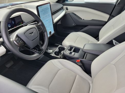 Certified 2025 Ford Mustang Mach-E Premium AWD/4WD image 3
