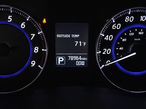 Used 2017 INFINITI QX70 AWD w/ Premium Package image 20