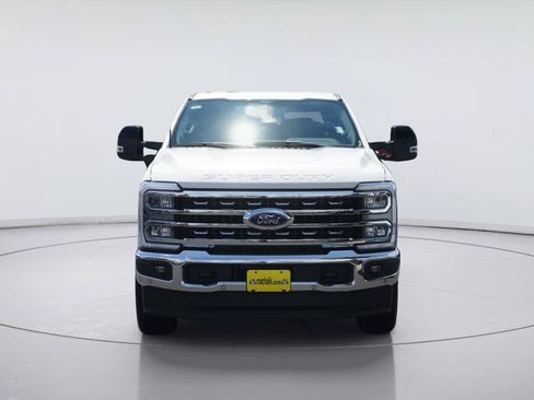 Used 2024 Ford F250 Lariat w/ Lariat Ultimate Package AWD/4WD image 3