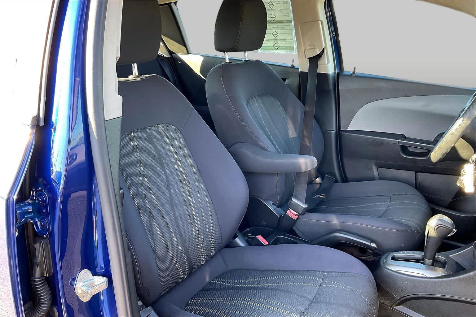Used 2013 Chevrolet Sonic LT w/ Wheels and Fog Lamp Package FWD image 9