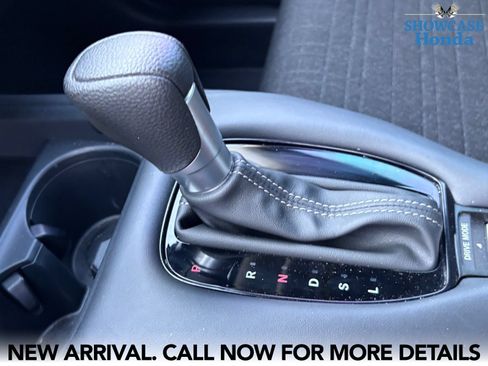 Used 2025 Honda HR-V LX image 13