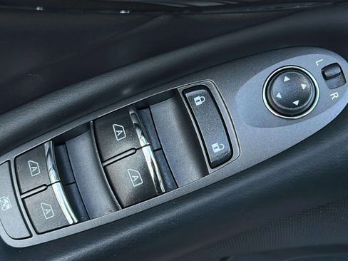 Used 2018 INFINITI Q50 Luxe w/ Cargo Package (L95) image 40