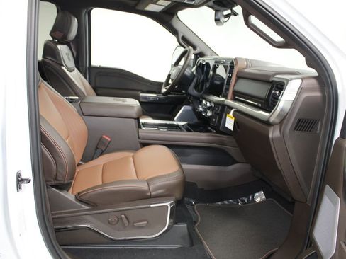 New 2026 Ford F250 King Ranch w/ Chrome Package image 32