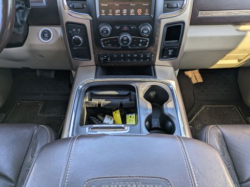 Used 2016 RAM 2500 Longhorn image 17