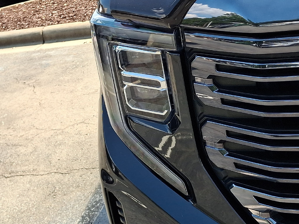 Used 2023 GMC Sierra 1500 Denali Ultimate AWD/4WD image 3