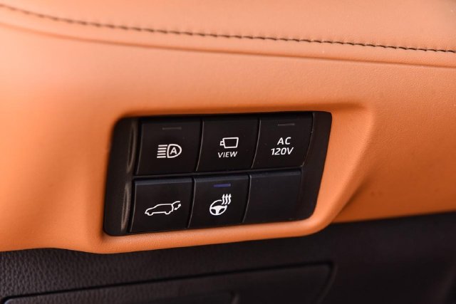 Used 2023 Toyota Highlander Platinum AWD/4WD image 12