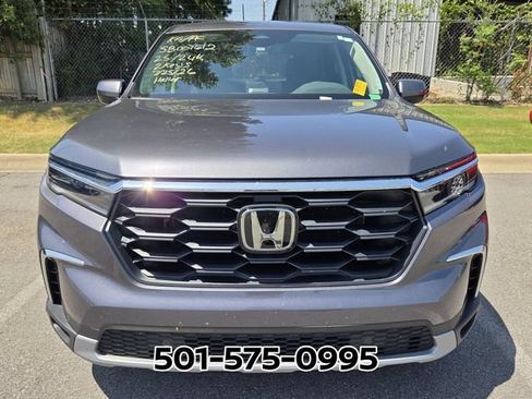 Used 2025 Honda Pilot EX-L image 8