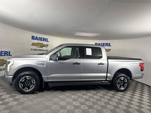 Used 2023 Ford F150 Lightning XLT AWD/4WD image 2