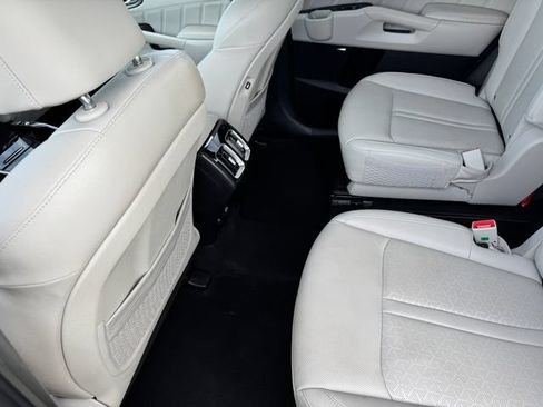 Used 2023 Kia Sorento SX Prestige AWD/4WD image 17