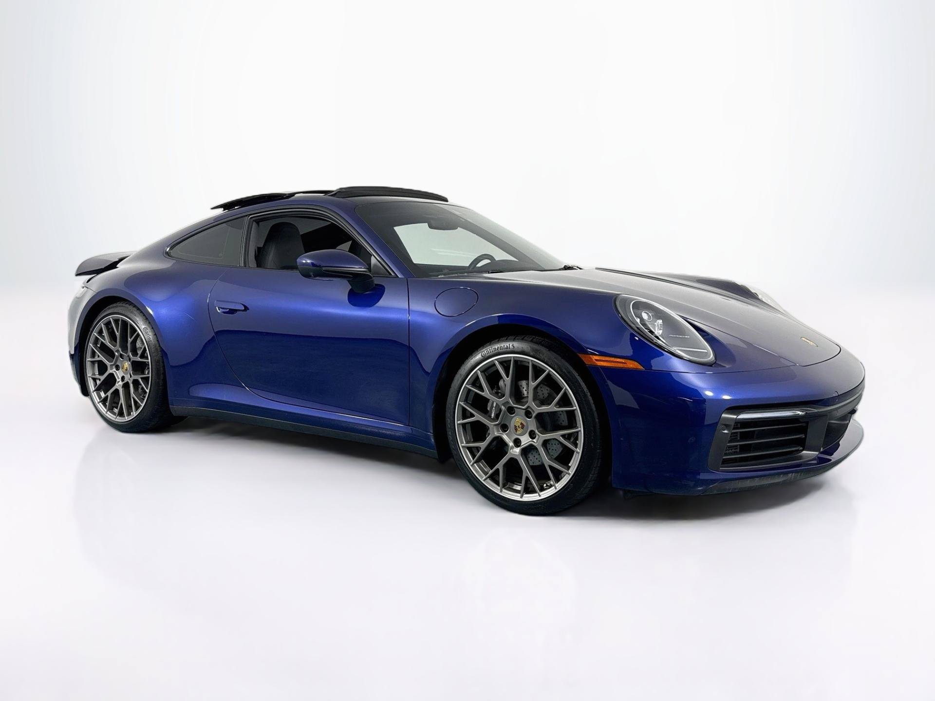 Used 2021 Porsche 911 Carrera RWD image 3