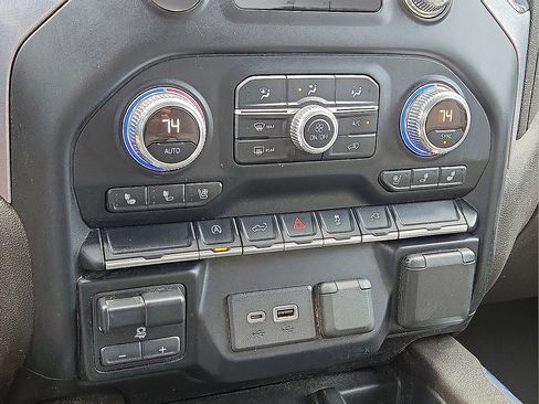 Used 2019 GMC Sierra 1500 SLT image 29