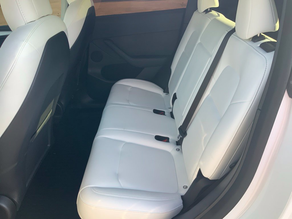 Used 2022 Tesla Model Y Performance AWD/4WD image 16