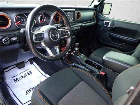 Used 2021 Jeep Gladiator Mojave w/ Cold Weather Group image 9