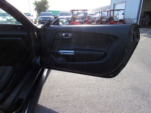 Used 2016 Ford Mustang Convertible w/ Equipment Group 051A RWD image 31