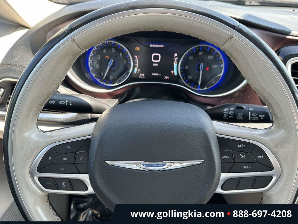 Used 2020 Chrysler Pacifica Limited FWD image 19