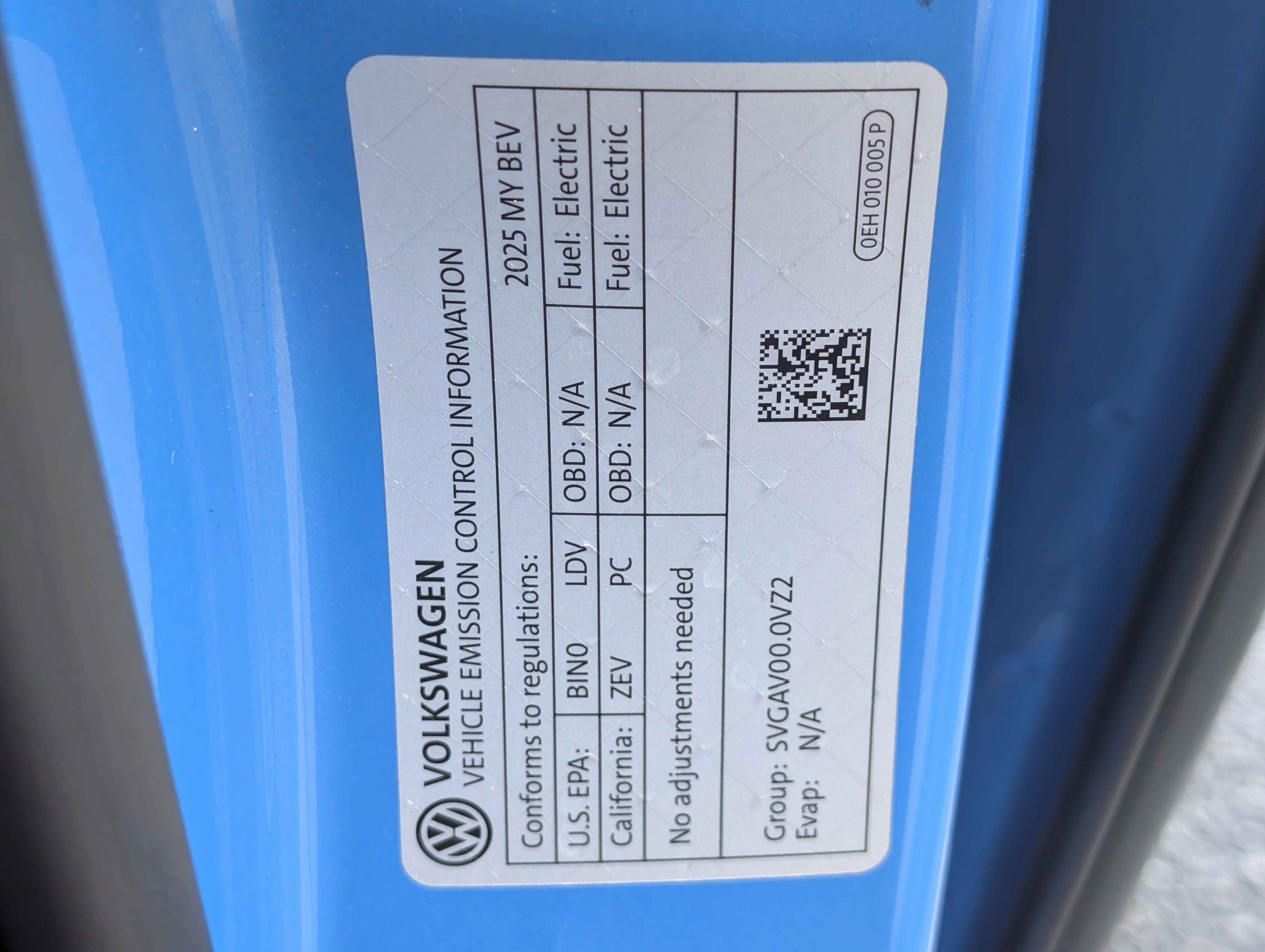 Used 2025 Volkswagen ID. Buzz 1st Edition RWD image 41