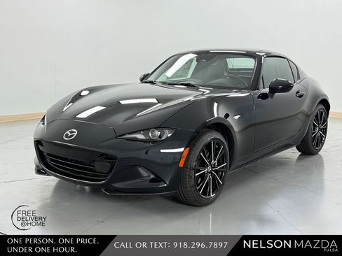 New 2026 MAZDA MX-5 Miata RF Grand Touring RWD image 1