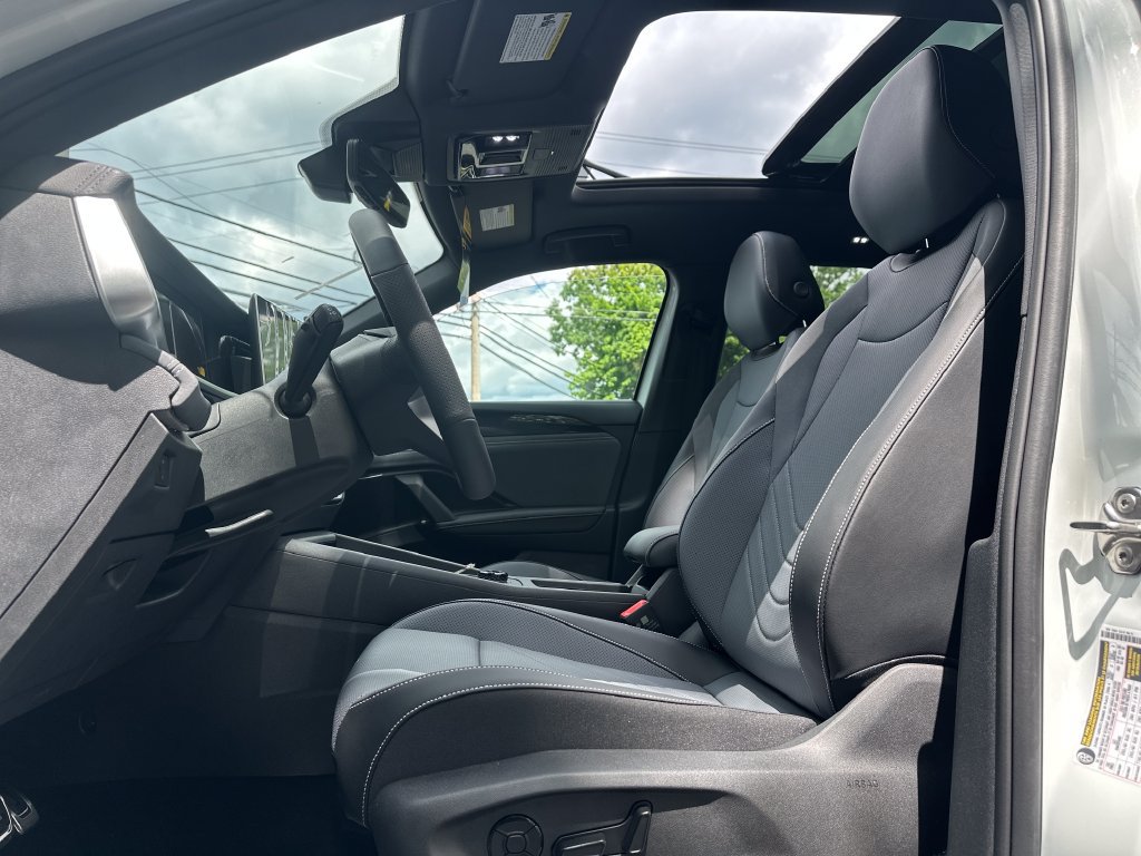 New 2026 Volkswagen Tiguan SE R-Line AWD/4WD image 7