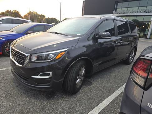 Used 2021 Kia Sedona EX FWD image 2