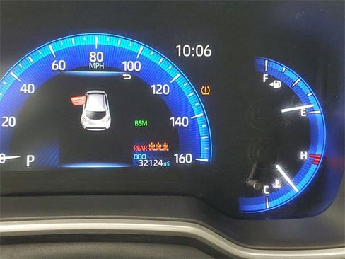 Used 2022 Toyota Corolla XSE image 26