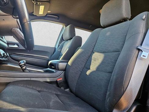 Used 2024 Dodge Durango SXT image 9