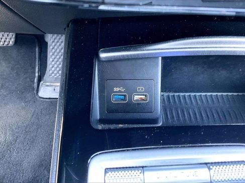 Used 2023 Genesis G80 2.5T image 18