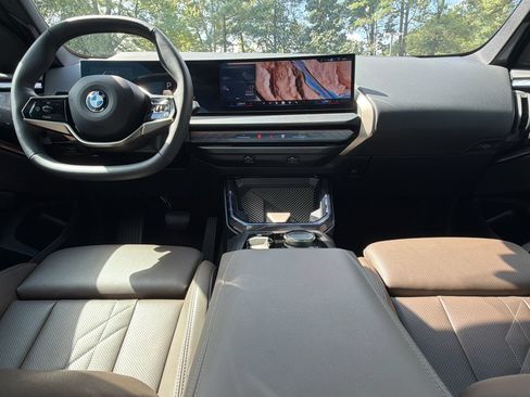 Used 2025 BMW X3 xDrive30i AWD/4WD image 17