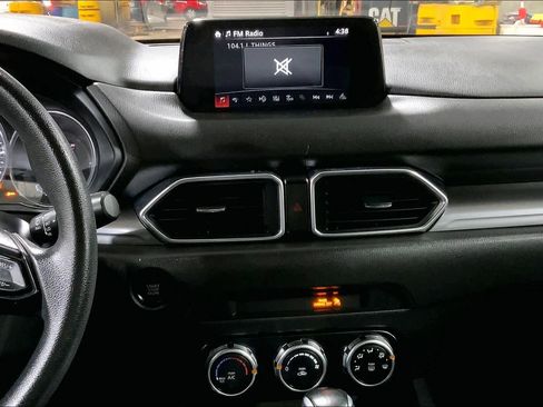Used 2017 MAZDA CX-5 Sport image 6