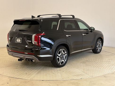 Used 2024 Hyundai Palisade Limited AWD/4WD image 9