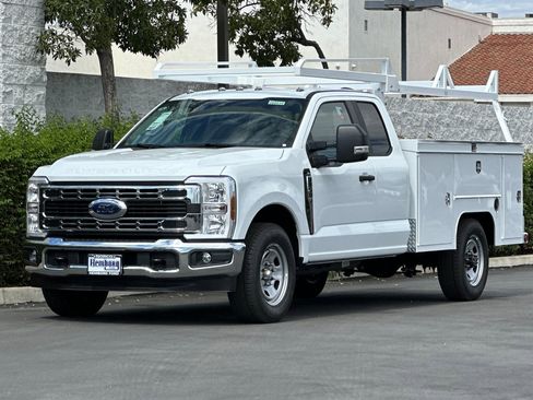 New 2026 Ford F350 XL w/ XL Chrome Package image 8