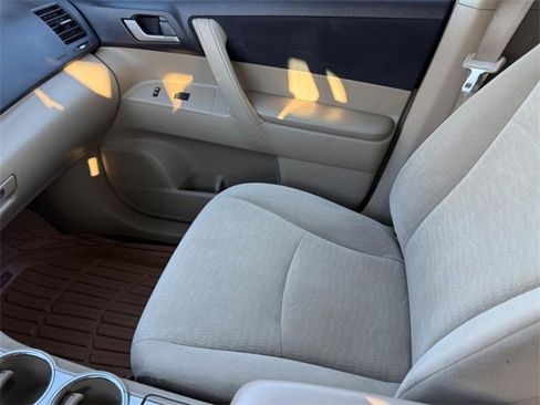 Used 2012 Toyota Highlander 4WD image 20